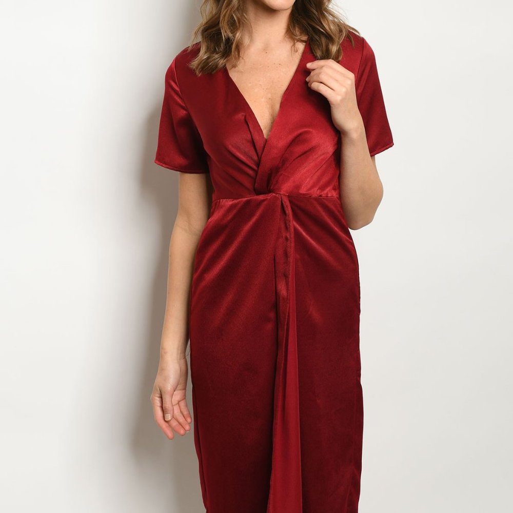 🎉LAST ONE🎉 GILLI RED DRESS (NWT)